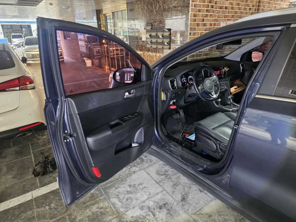 KIA Sportage - Vista 6