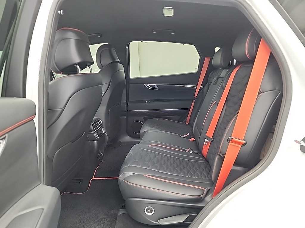 Genesis GV80 - Vista 12