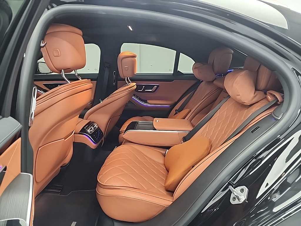 Mercedes Benz S Class - Vista 12