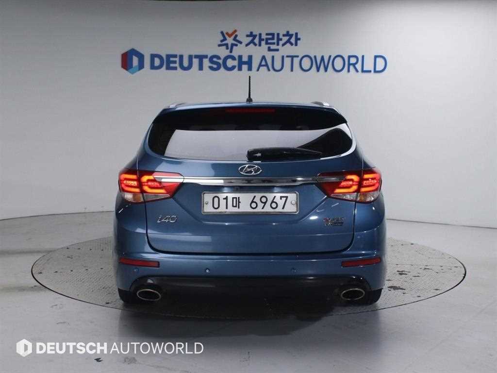 HYUNDAI i40 - Vista 4