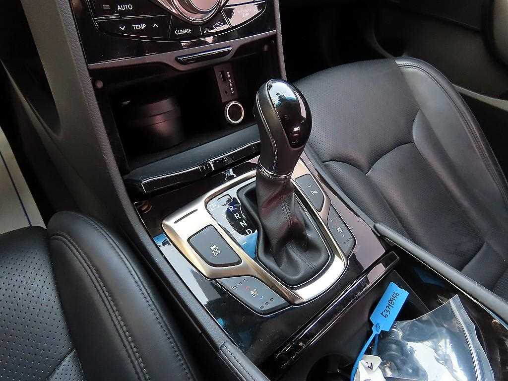 HYUNDAI Grandeur - Vista 10