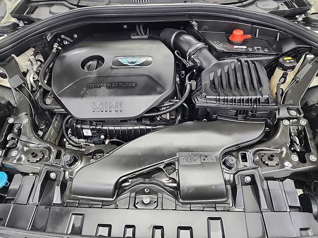 Mini Clubman - Vista 5