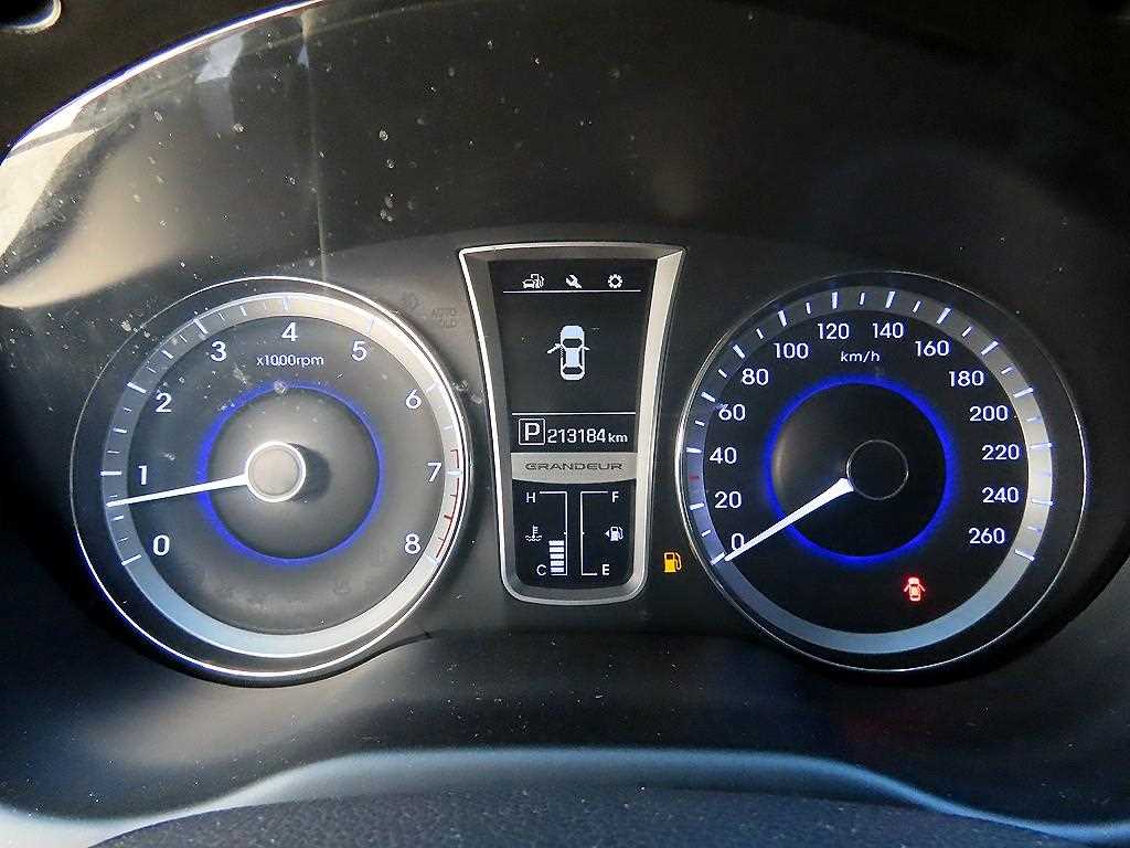 HYUNDAI Grandeur - Vista 9