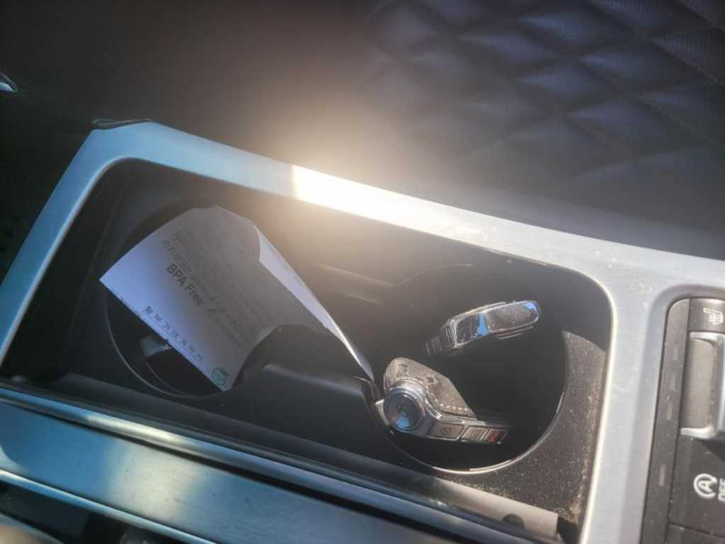 KIA Stinger - Vista 5