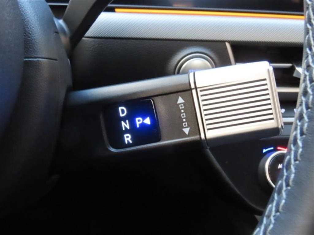 HYUNDAI Sonata - Vista 6