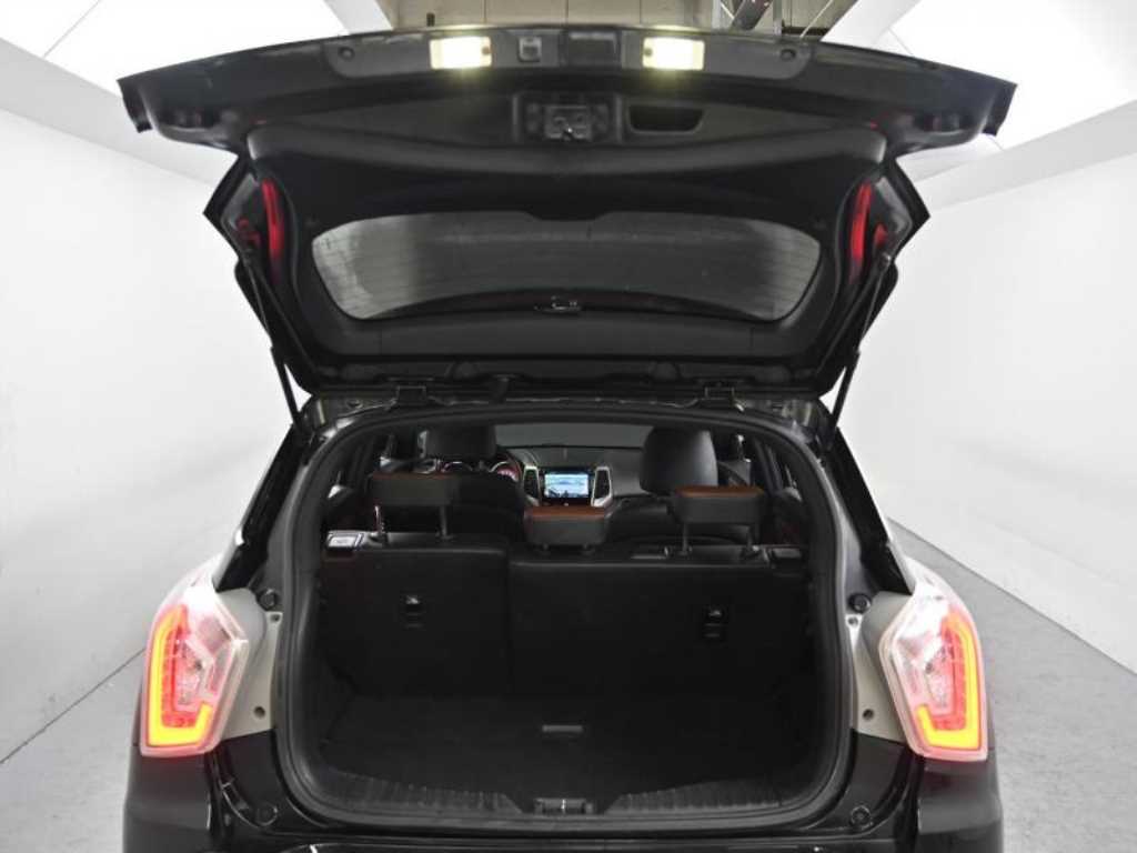 Ssangyong Tivoli 2018 Negro - Importación desde Corea - HF Imports Iquique - Foto 20