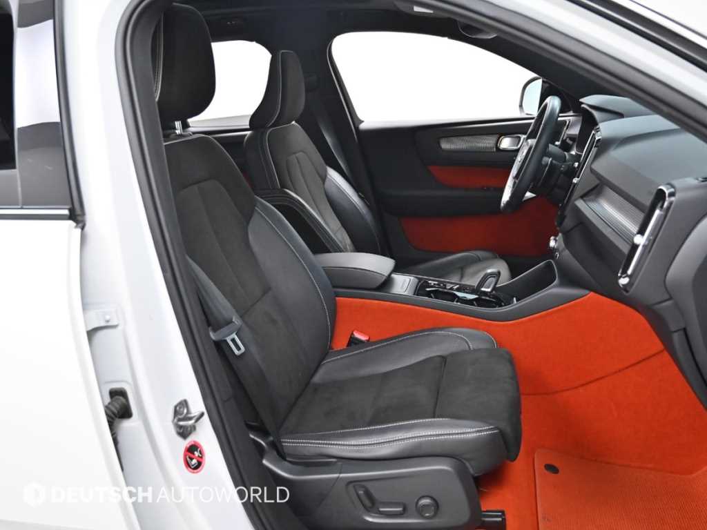 Volvo XC40 - Vista 10