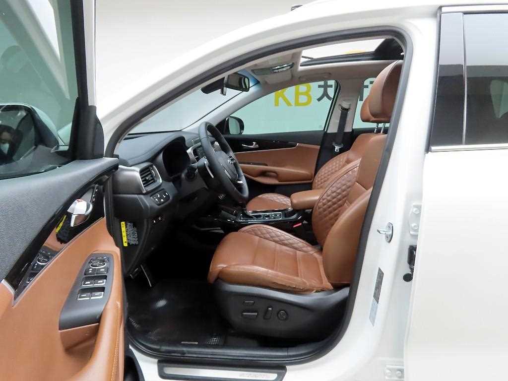 KIA Sorento - Vista 12