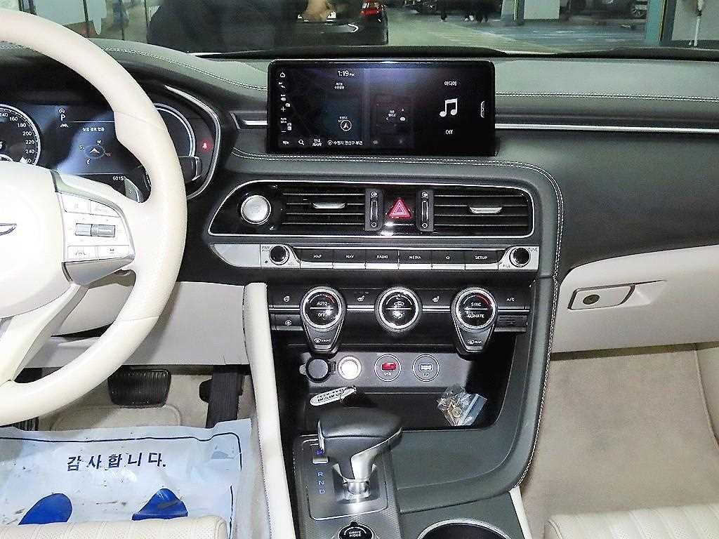 Genesis G70 - Vista 11