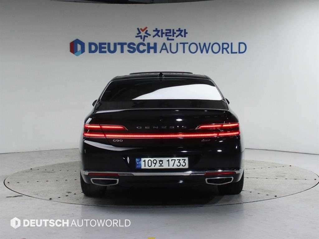 Genesis G90 - Vista 4