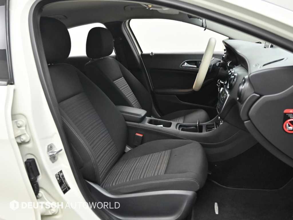 Mercedes Benz A Class - Vista 10