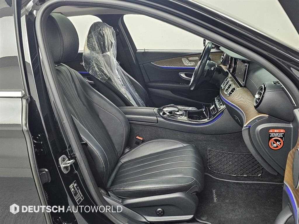 Mercedes Benz E class - Vista 10