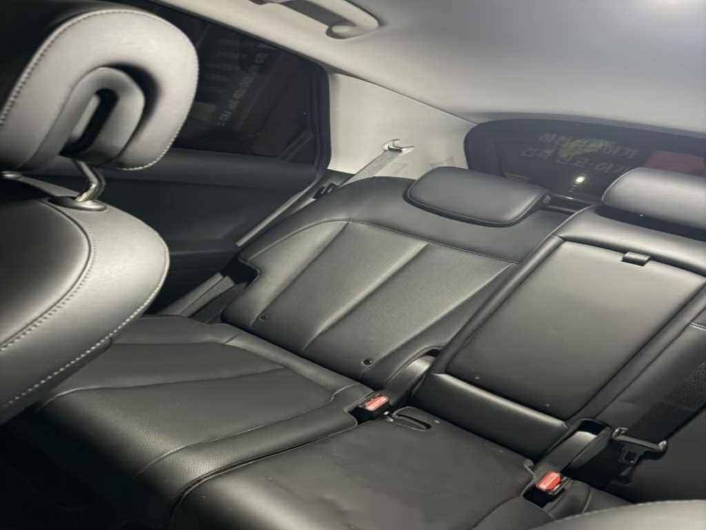 HYUNDAI Ioniq 5 - Vista 6