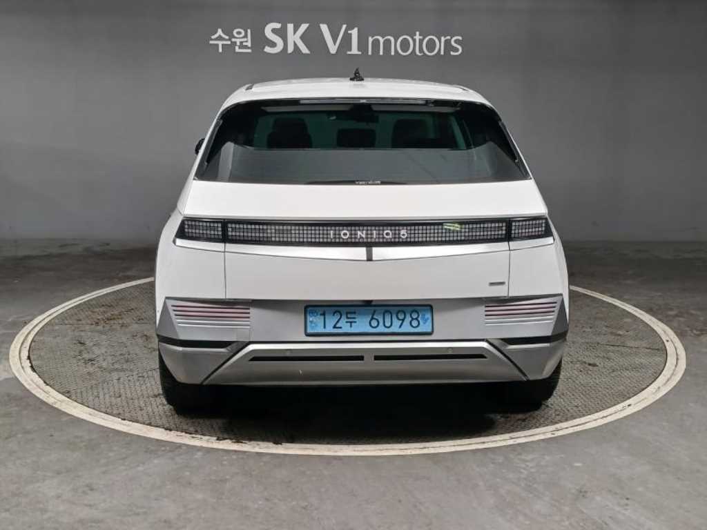 HYUNDAI Ioniq 5 - Vista 4