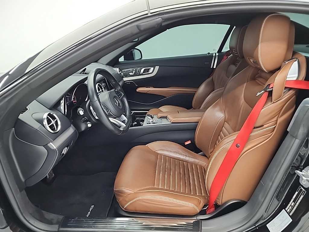 Mercedes Benz SL Class - Vista 12