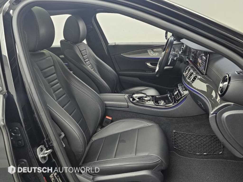 Mercedes Benz E class - Vista 10