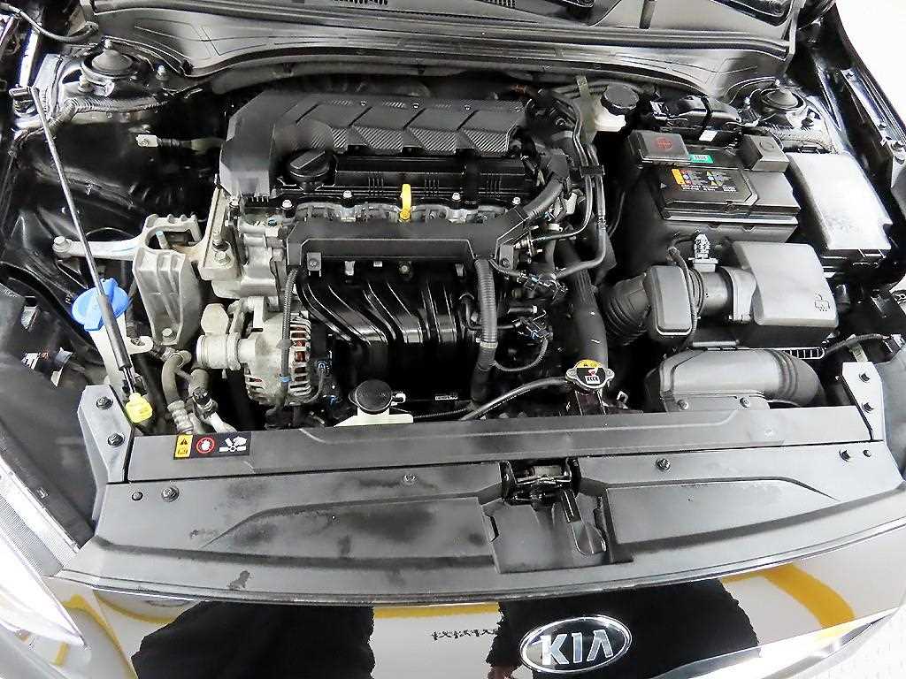 KIA K3 2021 Negro - Importación desde Corea - HF Imports Iquique - Foto 18