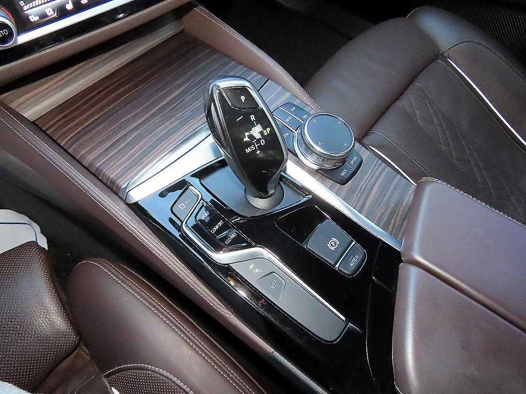 BMW 5 Series - Vista 11