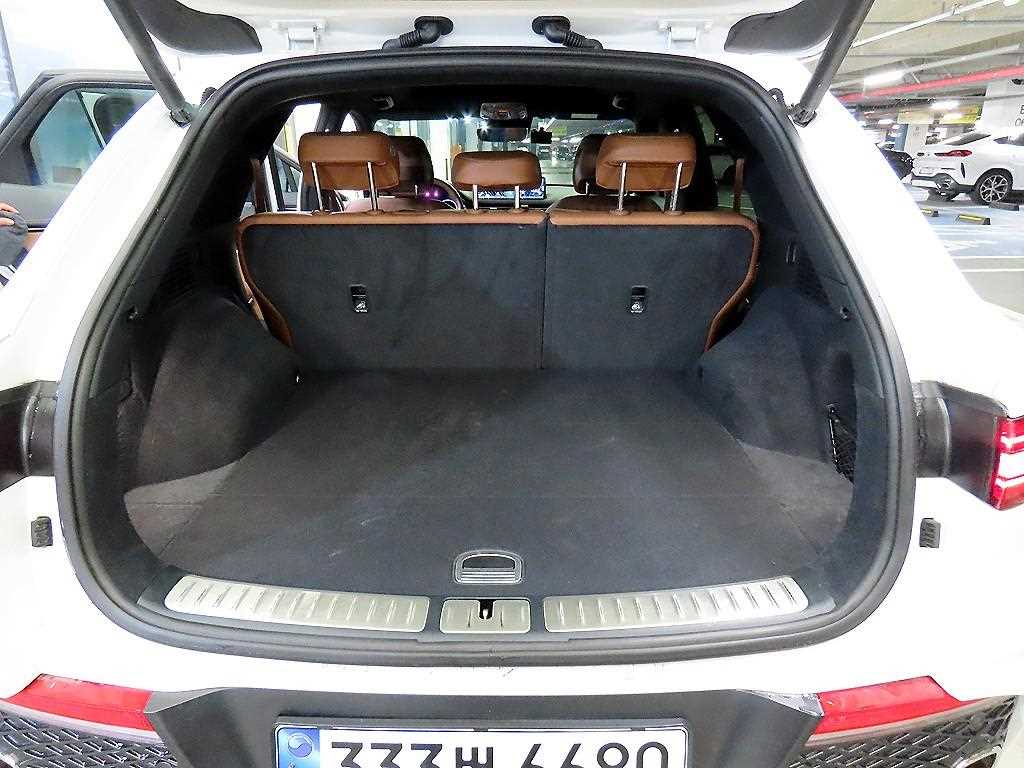 Genesis GV70 2023 Blanco - Importación desde Corea - HF Imports Iquique - Foto 16