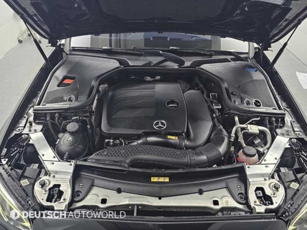 Mercedes Benz E class - Vista 6