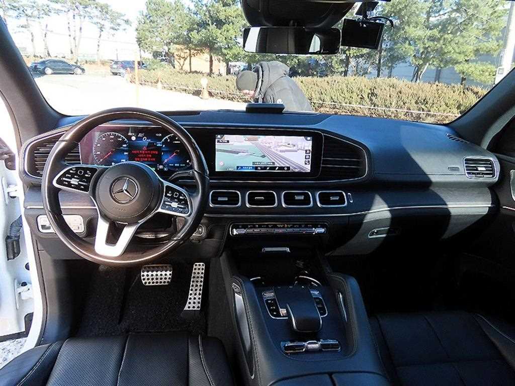 Mercedes Benz GLS Class - Vista 7