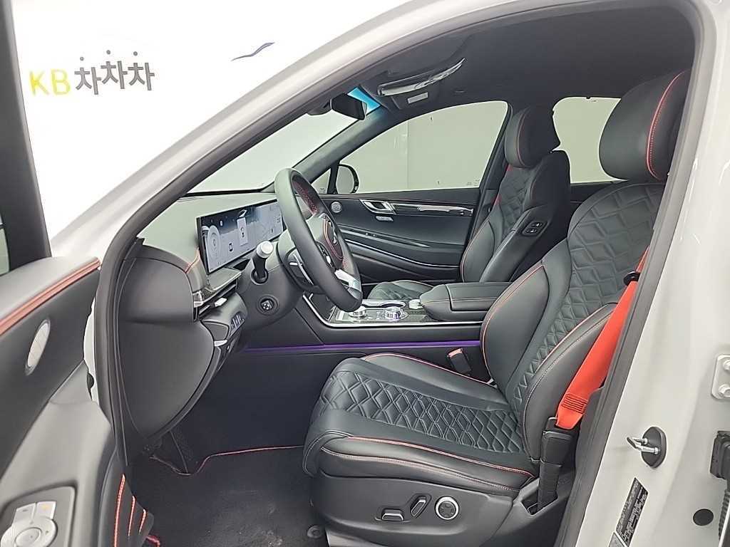 Genesis GV80 - Vista 11