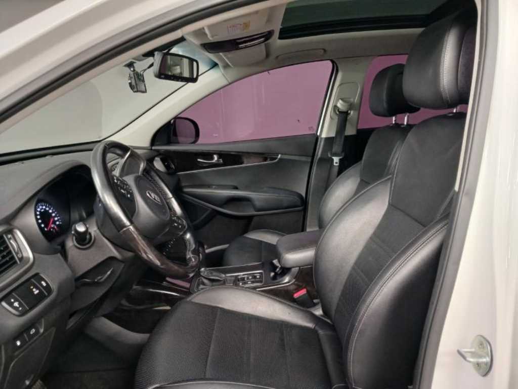 KIA Sorento - Vista 7