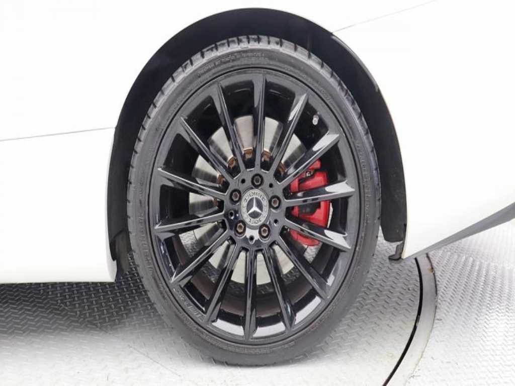 Mercedes Benz E class - Vista 6