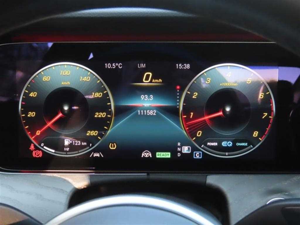 Mercedes Benz CLS Class - Vista 5