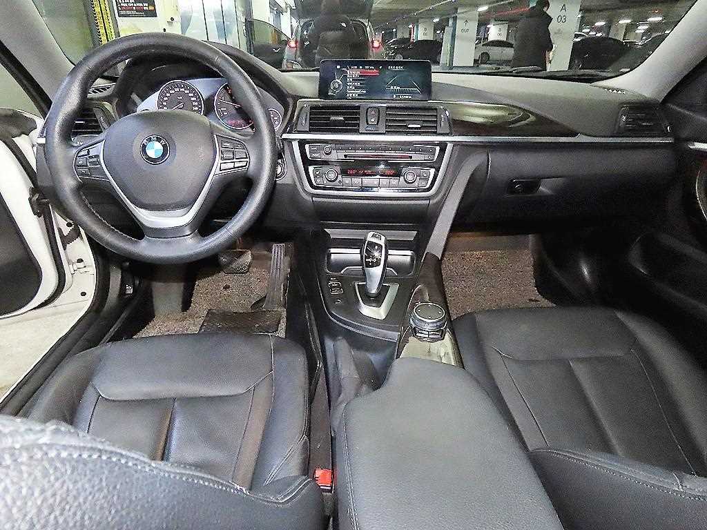 BMW 4 Series - Vista 10