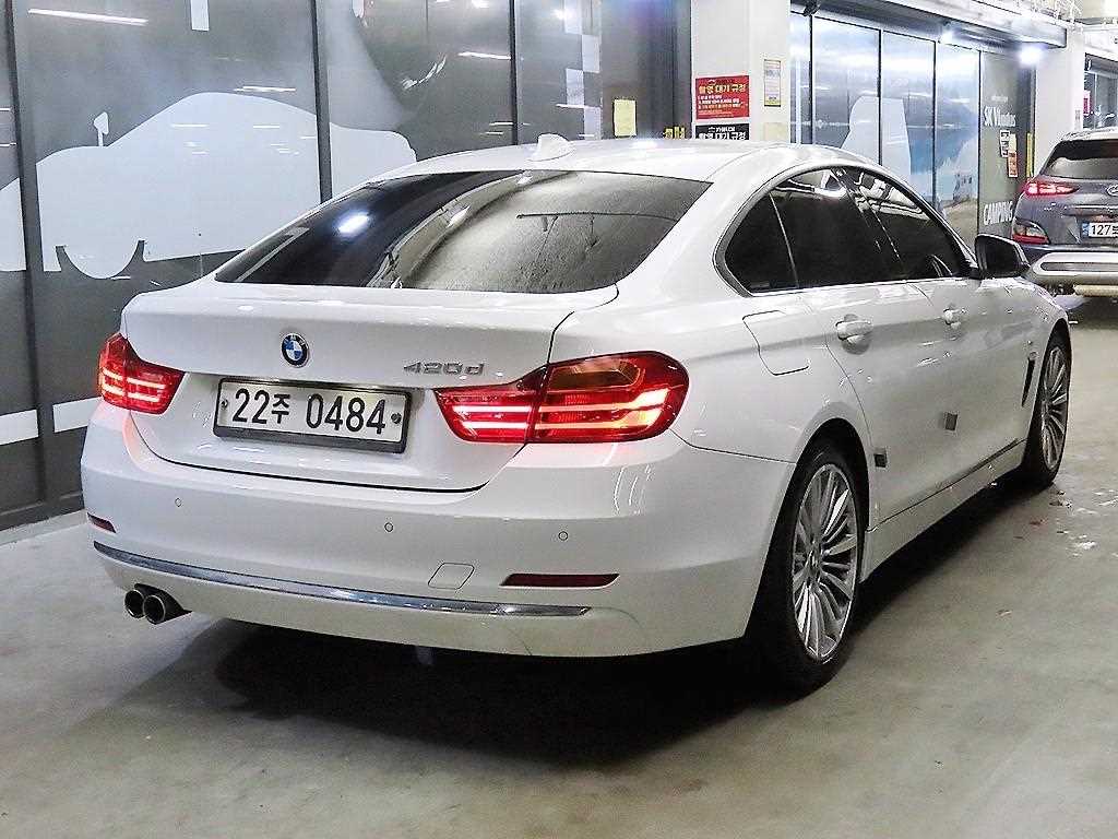 BMW 4 Series - Vista 4