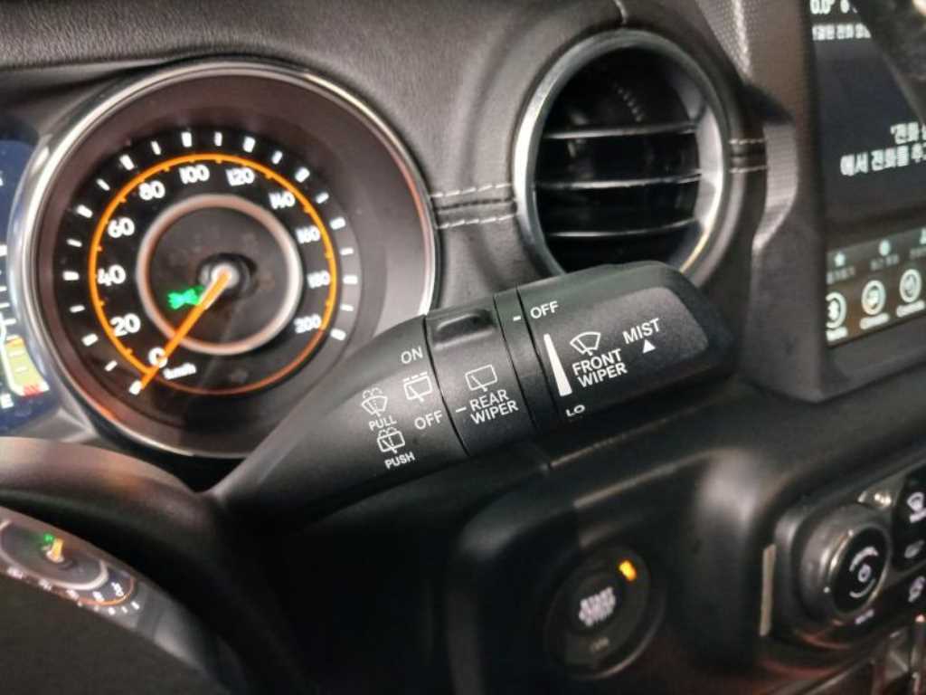 Jeep Wrangler 2021 Gris - Importación desde Corea - HF Imports Iquique - Foto 17