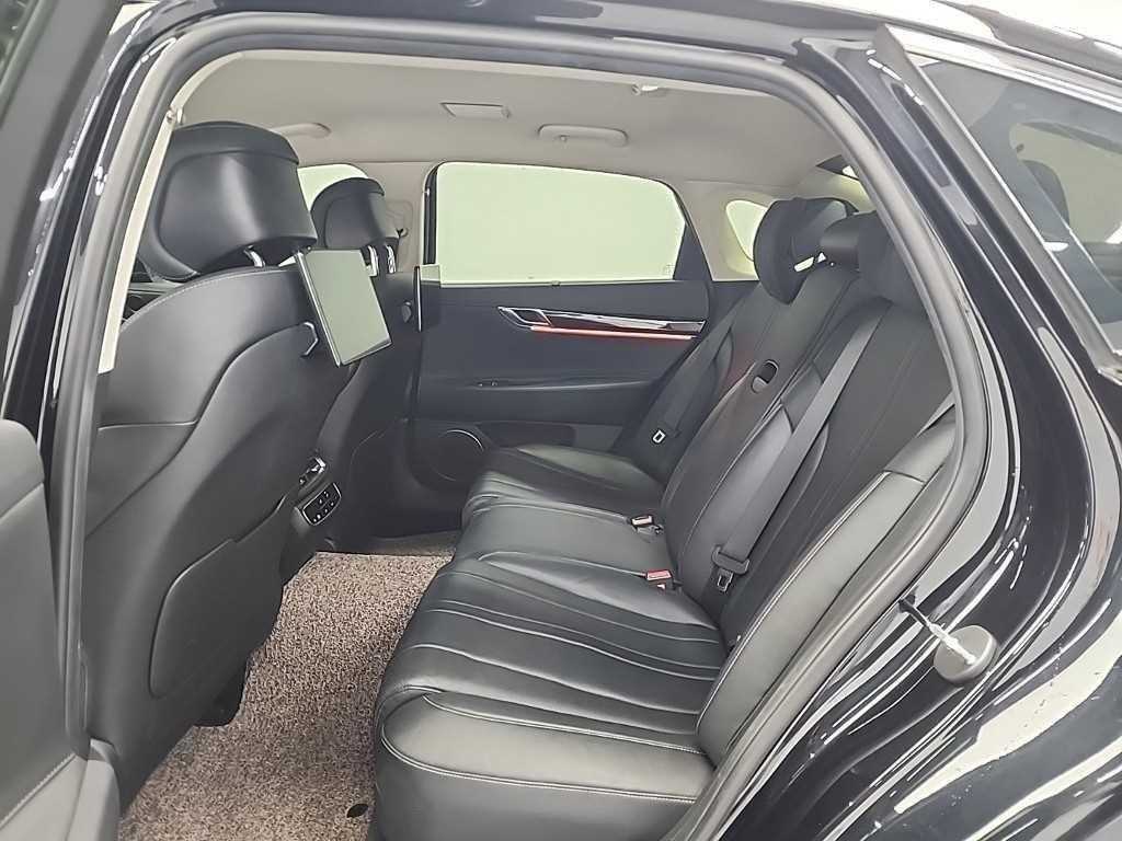 Genesis G80 - Vista 12