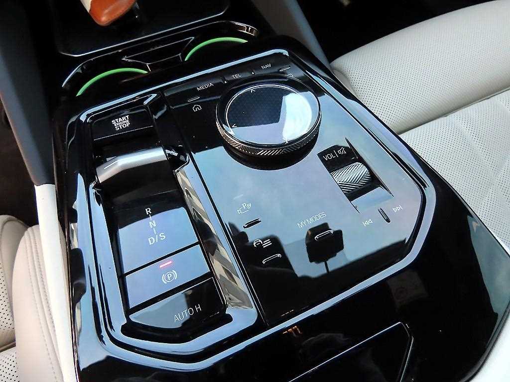 BMW 5 Series - Vista 11