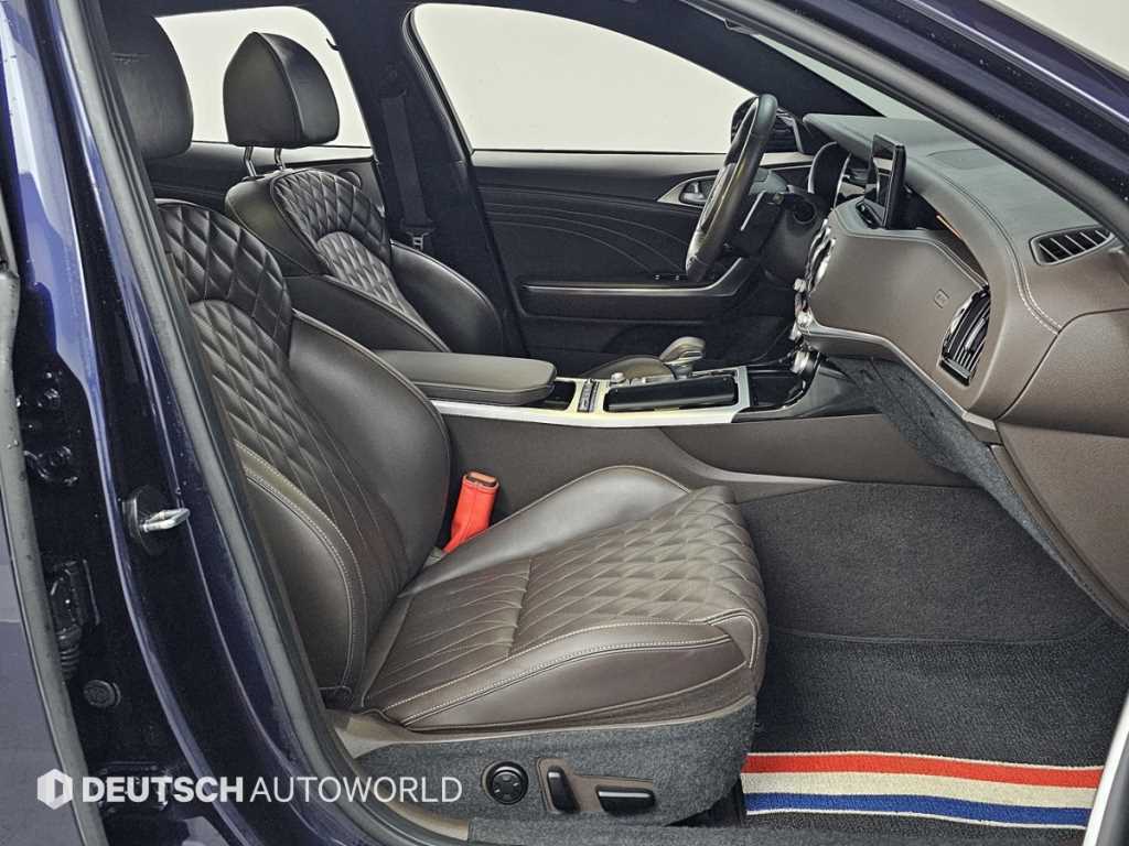 KIA Stinger - Vista 10