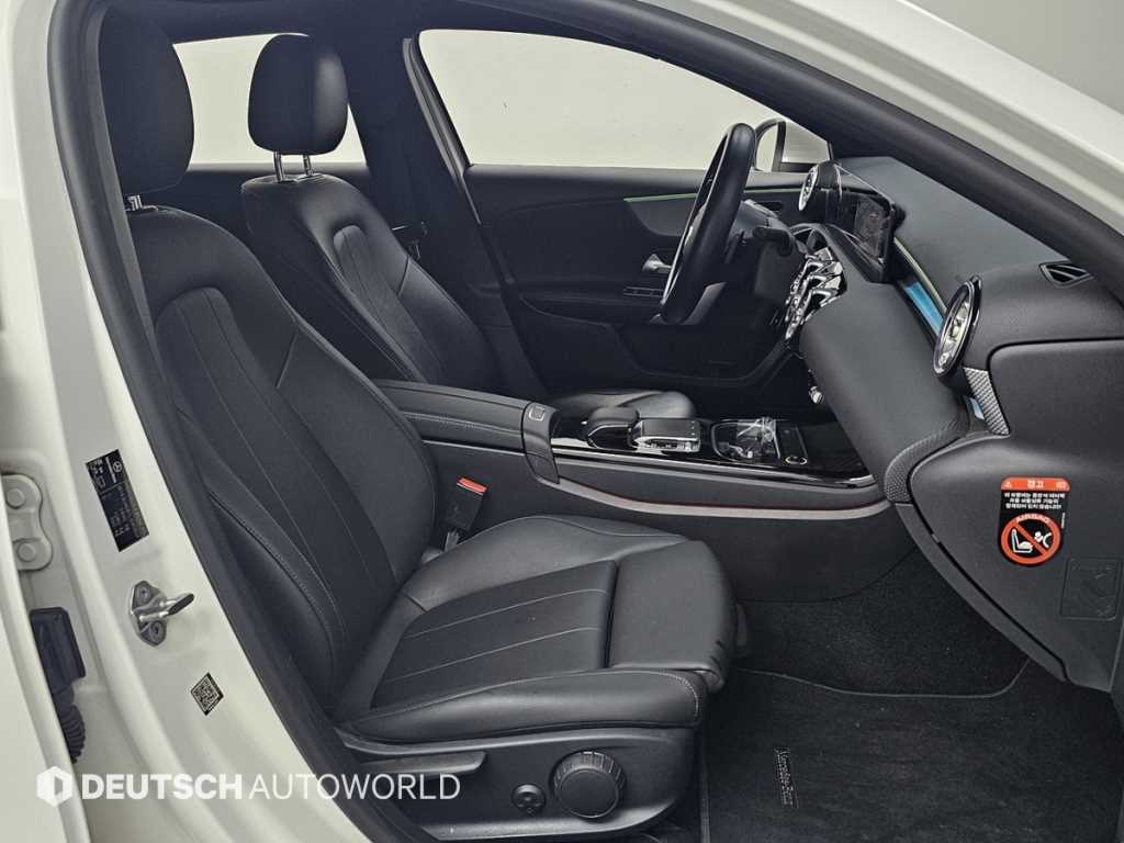 Mercedes Benz A Class - Vista 10