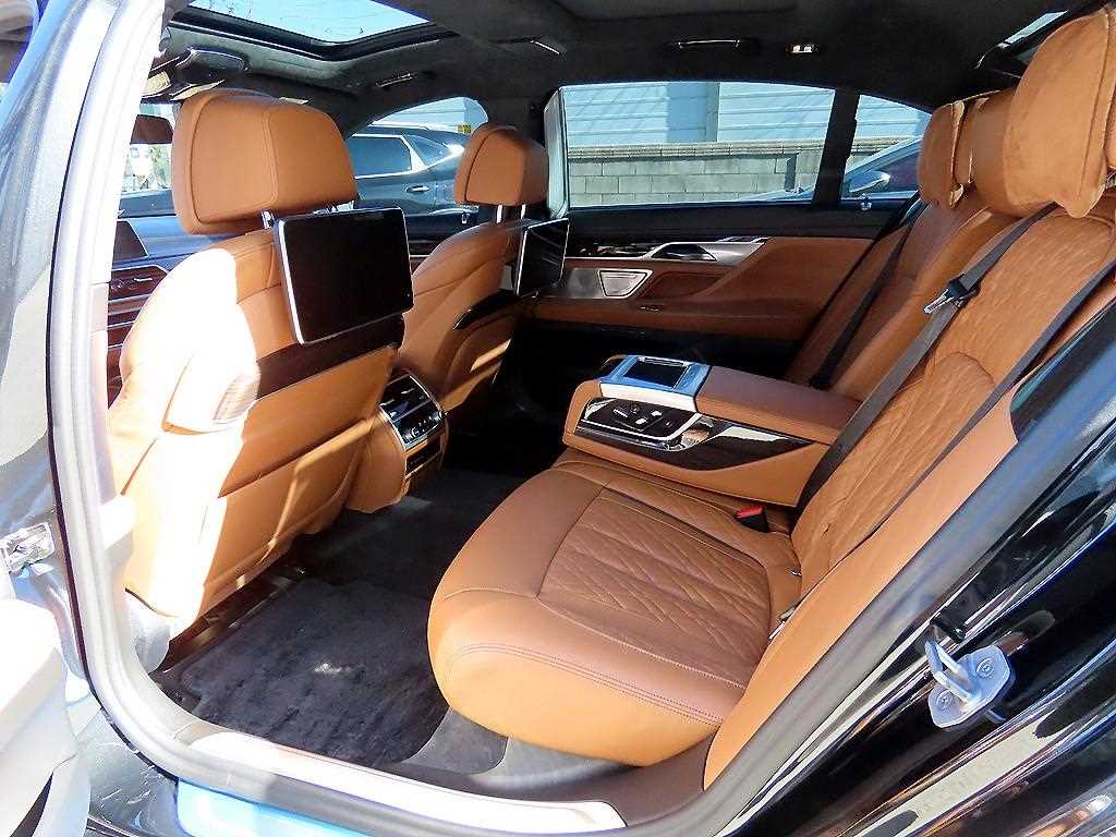 BMW 7 Series - Vista 6