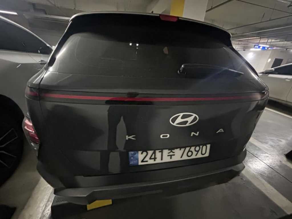 HYUNDAI Kona - Vista 2