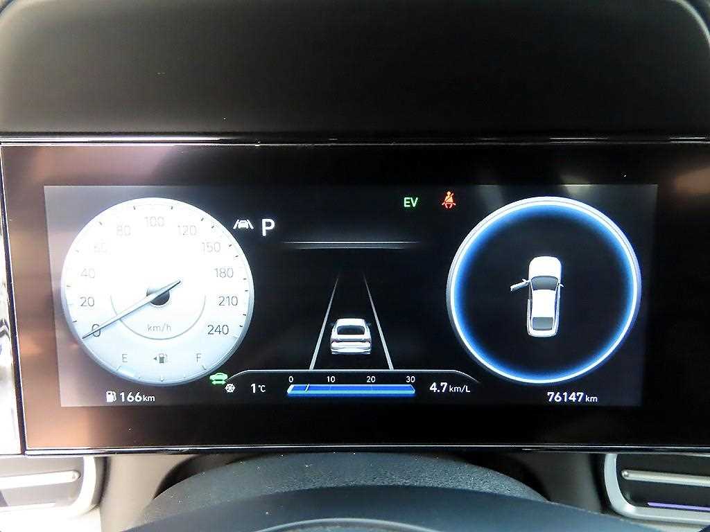 HYUNDAI Avante - Vista 9