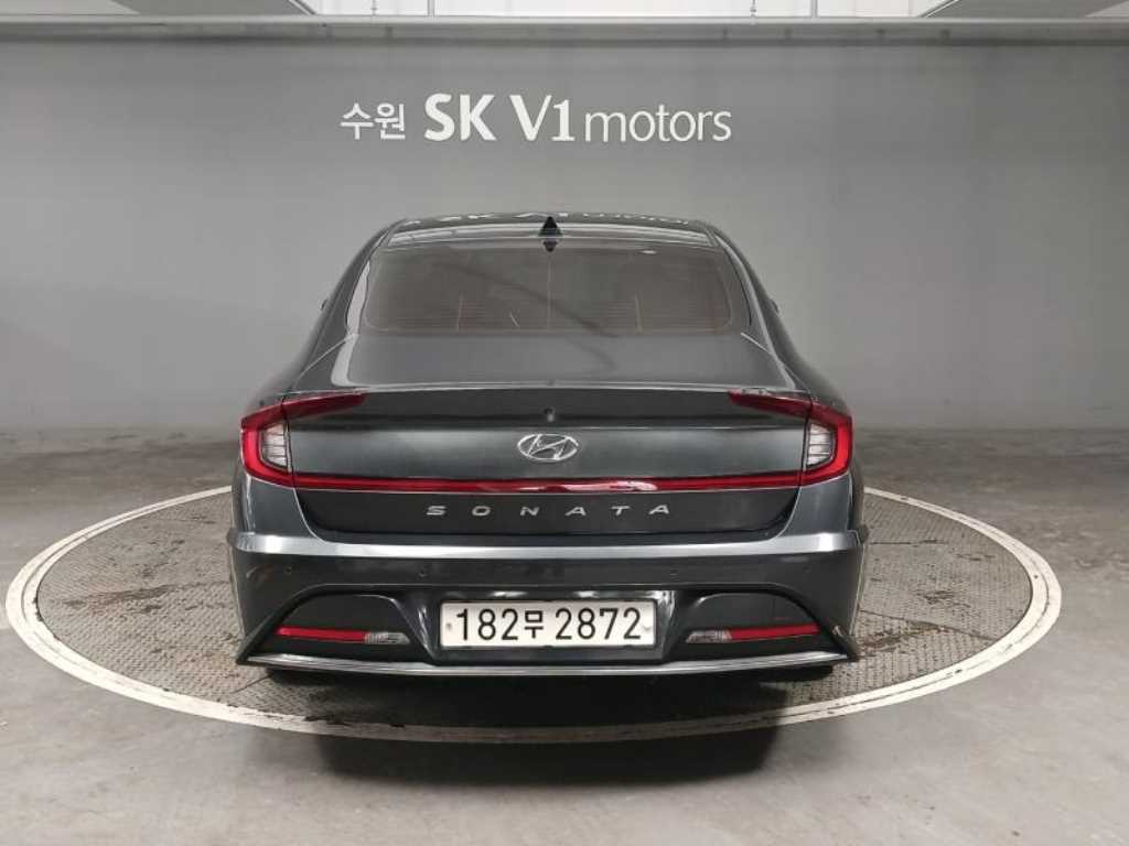 HYUNDAI Sonata - Vista 4