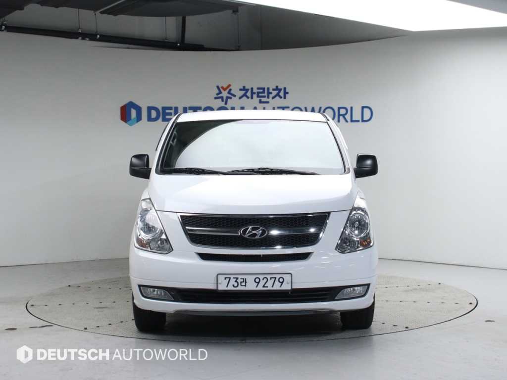 HYUNDAI Starex 2013 Blanco - Importación desde Corea - HF Imports Iquique - Foto 1