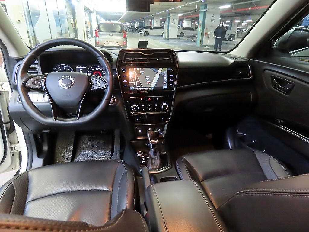 Ssangyong Tivoli - Vista 10