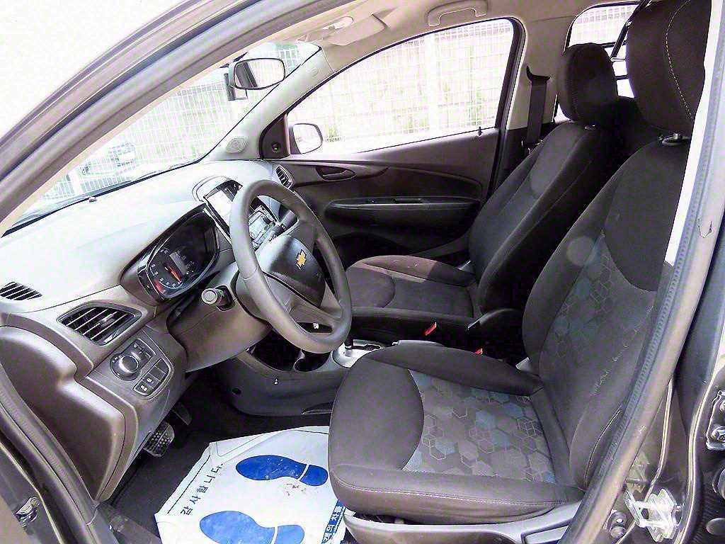 Chevrolet Spark - Vista 5