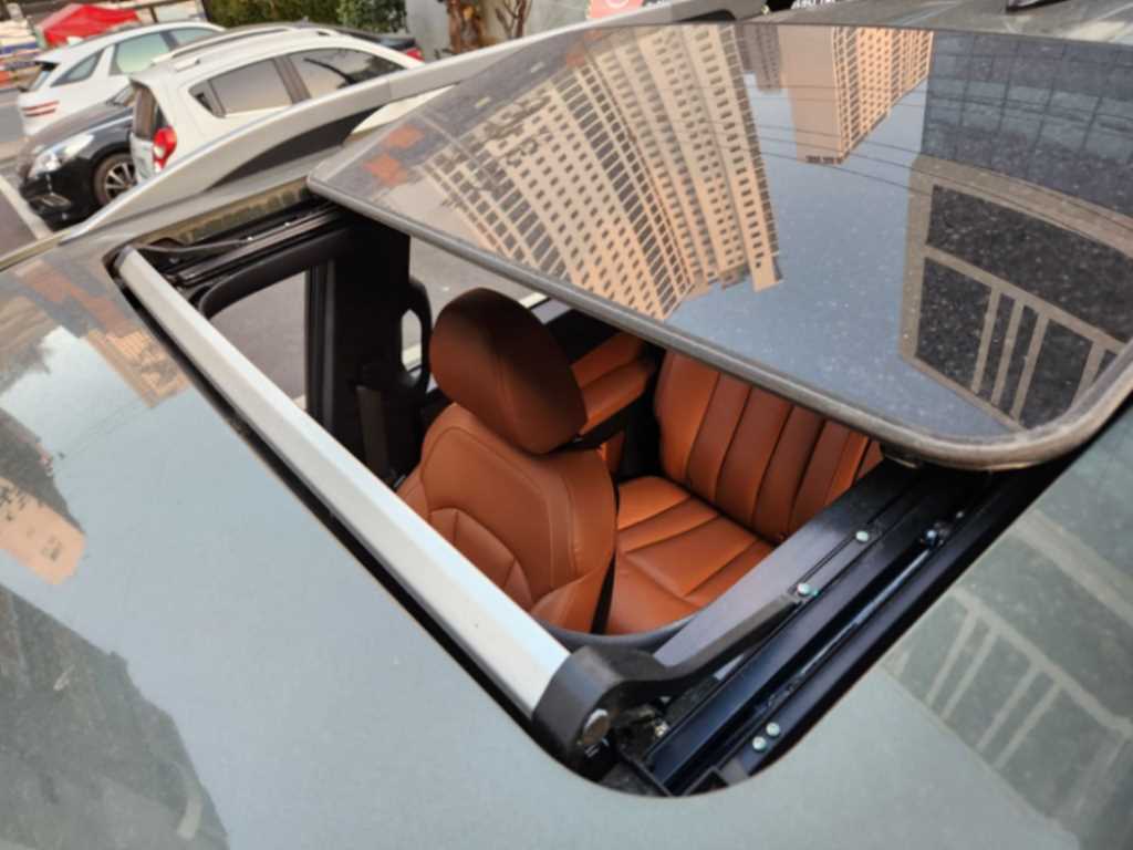 Ssangyong Rexton - Vista 5