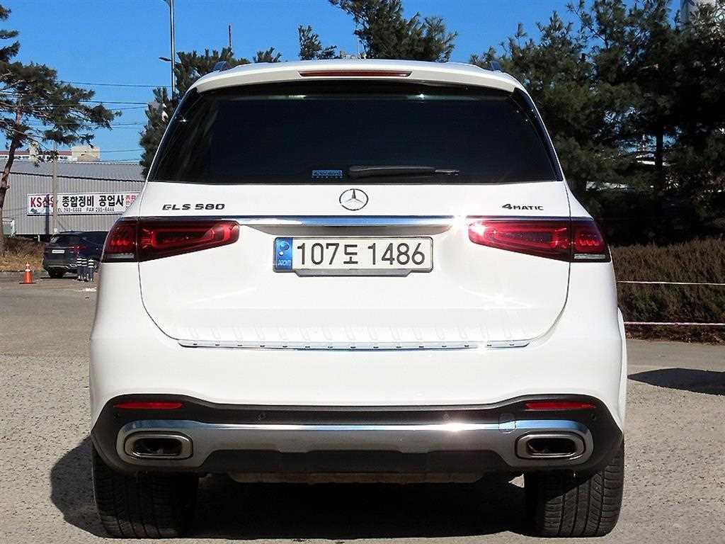 Mercedes Benz GLS Class - Vista 4