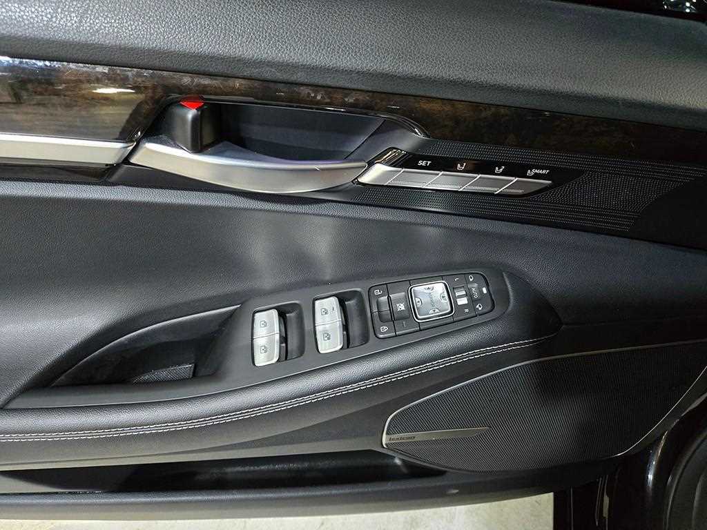 Genesis G90 2019 Negro - Importación desde Corea - HF Imports Iquique - Foto 13