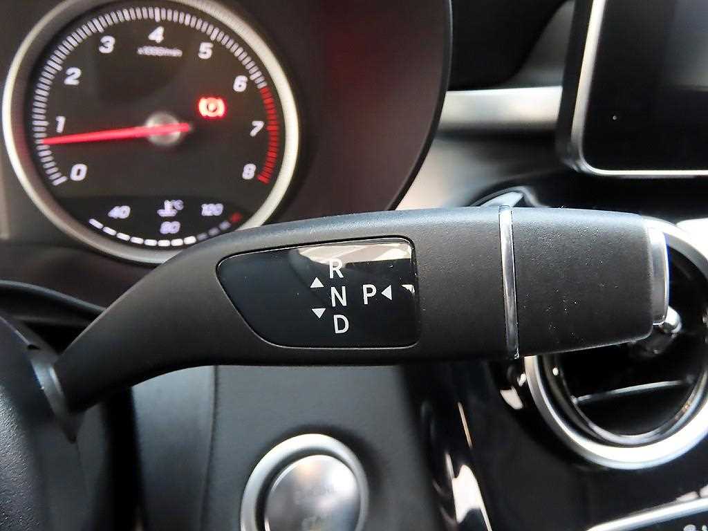 Mercedes Benz C Class - Vista 10