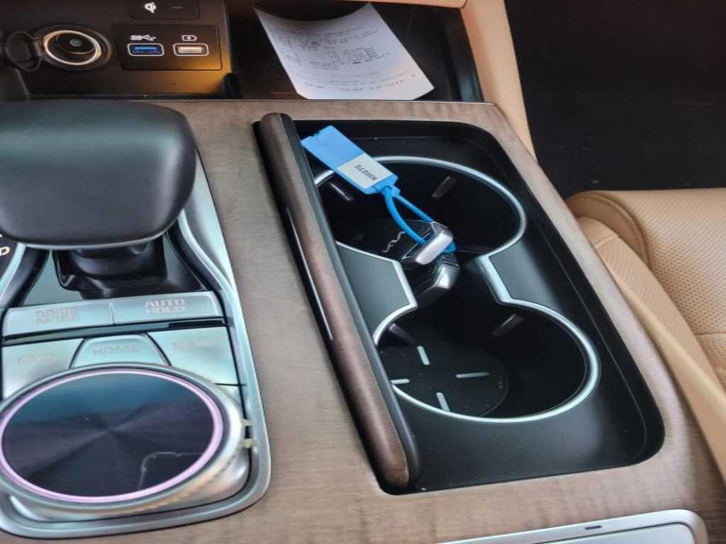 KIA K9 - Vista 6