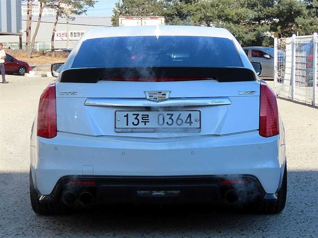 Cadillac CTS-V - Vista 4