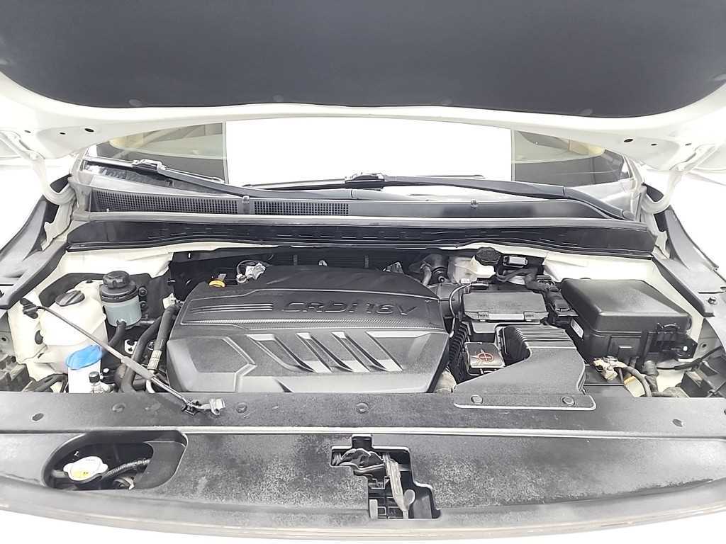 KIA Carnival - Vista 5